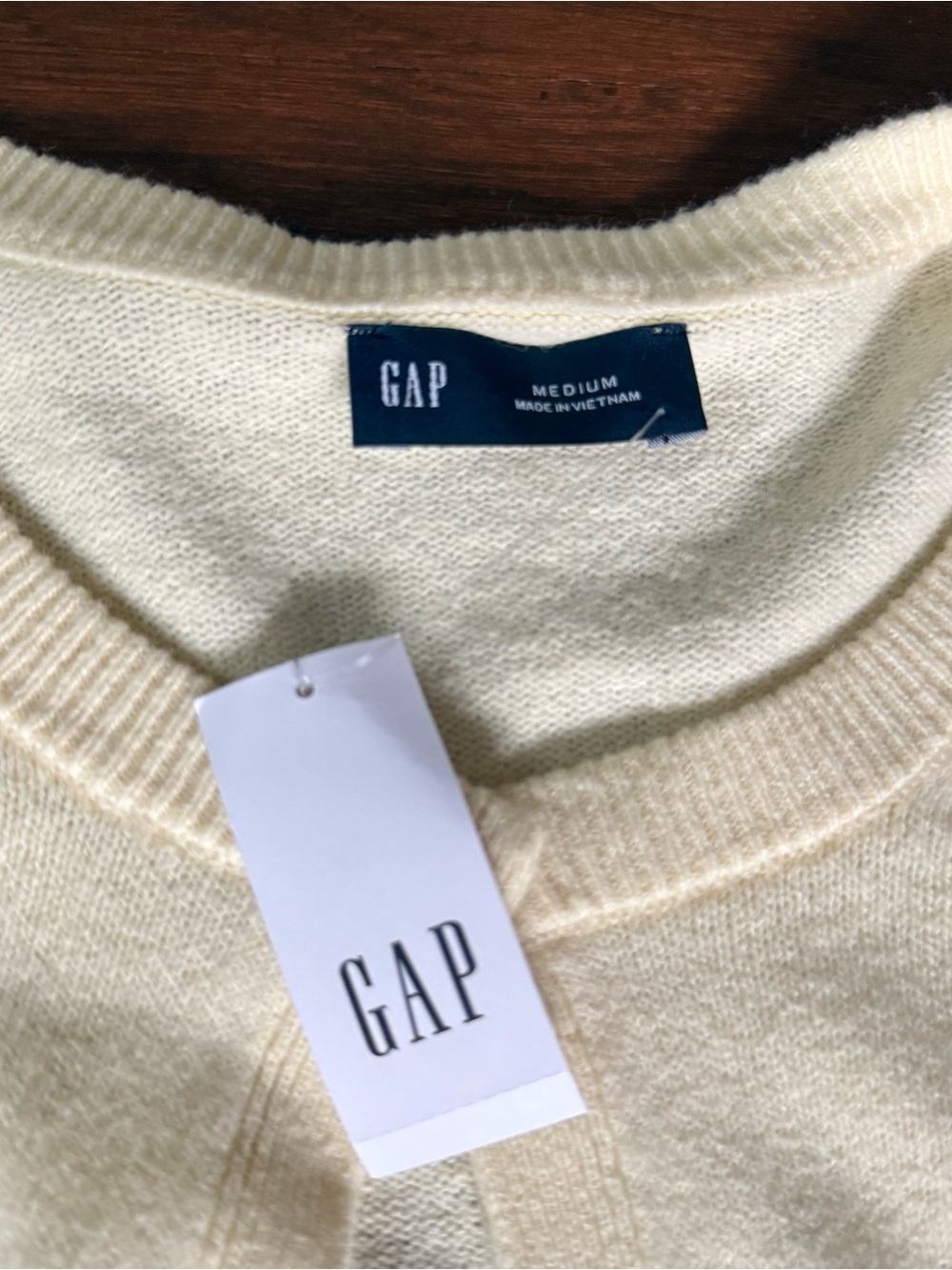 Gap CashSoft Crop Cardigan Yellow Medium NWT - Picture 3 of 4